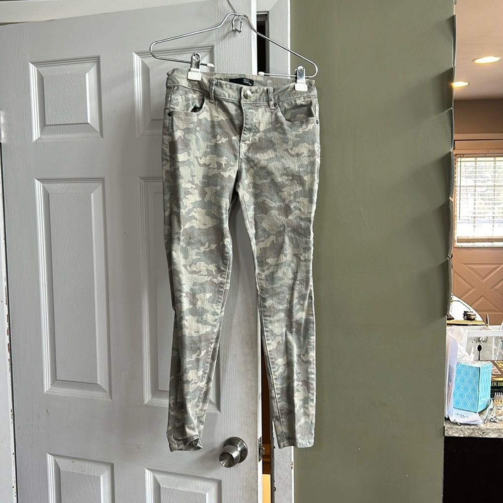Army print skinny jeans